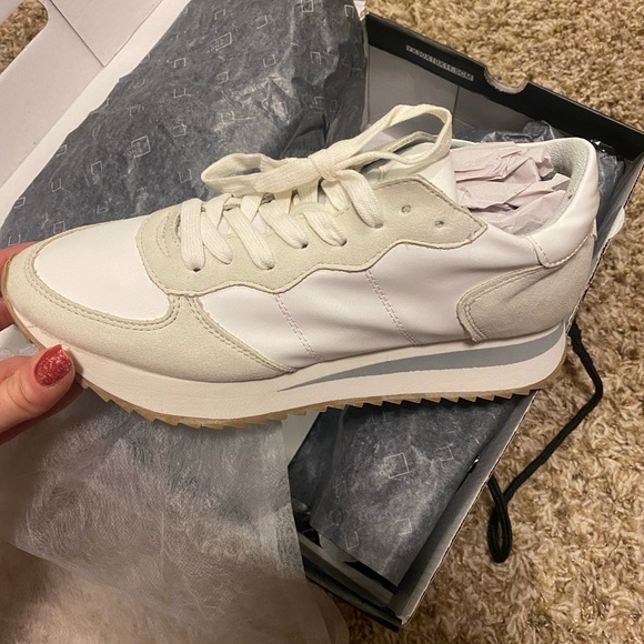 Shu Shop Sneakers - Picture 4 of 7